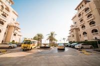 1-bedroom apartment with pool - B&B Dubai