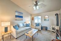 Cottage w/ Gas Fireplace ~ 1 Mi to Hidalgo Bay! - Ferienwohnung Anacortes