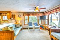Scenic Lyman Home on Swan Pond with Wraparound Deck! - Chambres d’hôtes Spang Mills