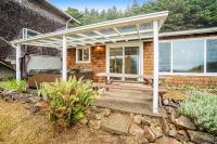 Radar Road Retreat Vacation Rental - B&B Oceanside