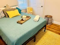 B&B Charleston - Newly Renovated Historic Home Near Park Circle - Bed and Breakfast Charleston