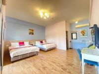 Vierbettzimmer mit Gartenblick