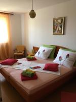 Standard Three Bedroom Apartment with Terrace and Sea View 
