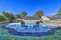 B&B Jacksonville - Pet-Friendly Jacksonville Home with Fenced Yard - Bed and Breakfast Jacksonville