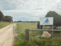 Coorong Island Retreat - Farm Stay at Pet Friendly Property - Chambres d'hôtes Meningie