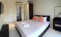 Glitter House Phuket - B&B