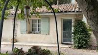 Chambre indépendante au Joli Mazet à Nîmes idéalement situé entre la garrigue et la ville - Chambres d'hôtes Nîmes