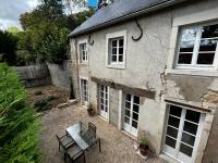 Charming Cottage in Chateau les Roches gardens - B&B