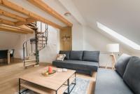 Ayni apartman - B&B Semily