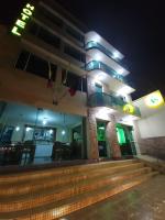 Apartahotel Vincent Suites - Bed and Breakfast