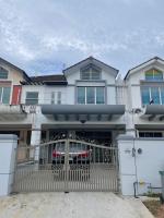 Austin Perdana 5mins to AICC Opposite HSI - B&B