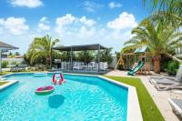 Stunning 5BR Heated Pool, Beach Access & Games L06 - B&B