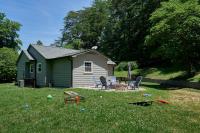 Private Peaceful House near Lake Lure Chimney Rock - Chambres d’hôtes Rutherfordton