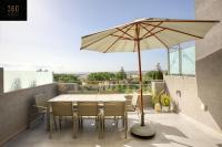 Sunny & beautiful views, Amazing Design & Terrace by 360 Estates - B&B Lija