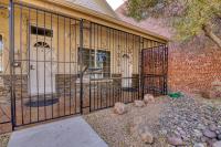 Close to All, Restfull, Cozy Duplex B in Downtown, UTEP, Hospitals - B&B