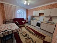 B&B Astana - Уютная квартира комфорт класса 73 - Bed and Breakfast Astana
