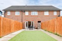 Cosy 2 Bedroom Home in Wigan - B&B Wigan