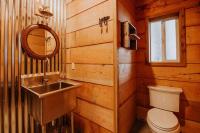 Treehouse-Small Eagles Perch over the water - Ferienwohnung
