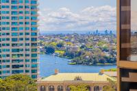 Comfy One Bedroom Apartment In Heart of The Rocks - Chambres d'hôtes Sydney