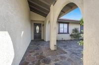 Cheerful villa with Pool, Spa, & Private Pickleball Court! - B&B Bermuda Dunes