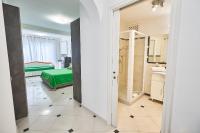 Habitación con cama grande 