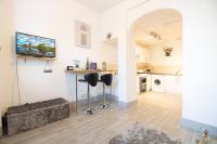 Elegant Central Exeter Apartment 5 min walk quay - Sleeps 4 - Ferienwohnung Exeter