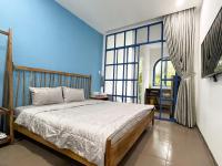 King Room with Balcony