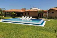 B&B San Bernardino - Casa con Piscina, Quincho, Cancha de Futbol/Volley - Bed and Breakfast San Bernardino