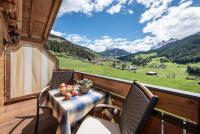 B&B Funes - Bergblick App Lärche - Bed and Breakfast Funes