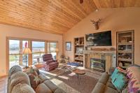 Cabin with Lake Views, 20 Mi to West Yellowstone - B&B Island Park