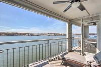 Lakefront Retreat Prime Osage Beach Location! - B&B