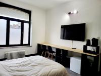 B&B Charleroi - Private industrial room in center of Charleroi - Bed and Breakfast Charleroi