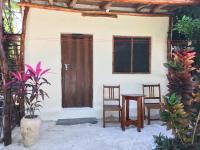 Bungalow with Garden view (5)