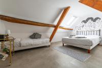 Apartment with Shower