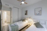 Luxuriöse Ferienwohnung mit Blick auf den Pool und Golfplatz