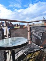 City Centre 2 bedrooms 2 Ensuite Flat free parking - Chambres d’hôtes Nottingham