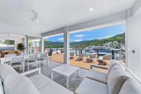 B&B Airlie Beach - Cove 18 - Luxury beach house - Bed and Breakfast Airlie Beach