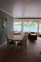 Moderne panoramaleilighet 3-roms i Olden - Ferienwohnung Olden