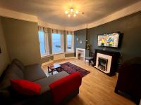 Anchorage, a lovely 2nd floor one bedroom apartment with fabulous seaviews - B&B Largs