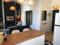 HYPER CENTRE CLIM T2 NEUF - OLD PORT 1.5KM - Bed and Breakfast Marseille