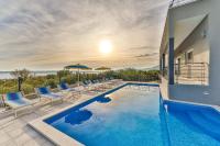 Intimate secluded Luxury Villa Cambello, GORGEOUS SEA VIEW in Croatia - Bed and Breakfast