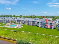 3rd Floor Waterfront Condo Sleeps 6 - 2 bed 2 bath Waterway Village 16G Awesome Views - B&B