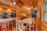 Mtn Retreat in Angel Fire - Ride 4 Blocks to Lift! - Bed and Breakfast