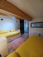 L Appart au cœur de Sète 140m 2 cour idéal famille - Bed and Breakfast Sète