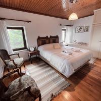 B&B Kalyvia Pezoulas - The Lady of the Lake - Bed and Breakfast Kalyvia Pezoulas