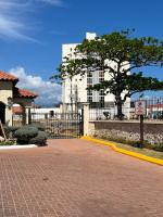Large Luxurious Beach Front at Bayfront Villa - B&B