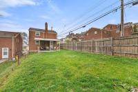 Open Floor Spacious Home, 15min from Downtown, Private Garage, Kids Friendly - B&B Pittsburgh