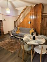 B&B Wellington - Nice 4-bedroom vacation home with indoor fireplace - Bed and Breakfast Wellington