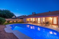 Large Pool With Diving Board, Remodeled 3bdrm, Near State Farm STDM and More! - B&B Peoria