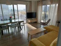 Gran Apartmento Playa Badalona - B&B Badalona